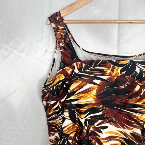 Beach Belle Safari Print Tie‎ on Side Built in Bra Tankini Size 18 - Picture 2 of 9